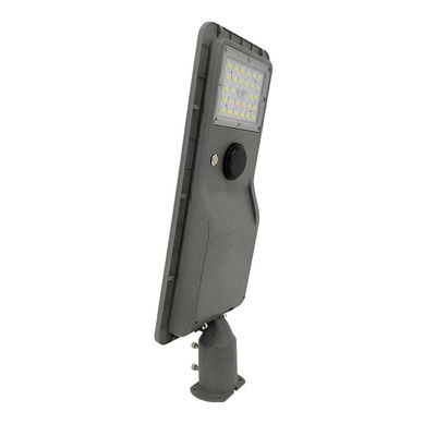 Lampade stradali a energia solare di design moderno con resistenza all'acqua IP66 e angolo opzionale del fascio