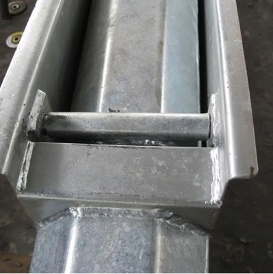Guida all'installazione del lampione stradale con palo di alimentazione in acciaio a cintura centrale galvanizzato