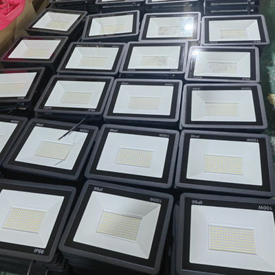 Proiettore LED impermeabile 10W/20W/30W/50W/100W/150W/200W/300W/400W per stadio sportivo